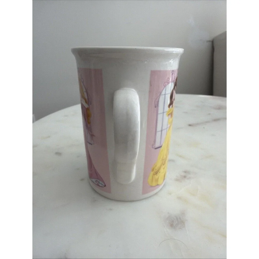 Disney Princess Ceramic Mug‎ 2011 Belle Cinderella Aurora Tiana Rapunzel Pink